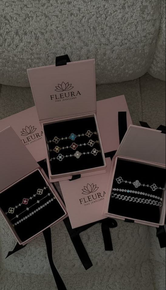 Charm Diamond Bloom Bracelet